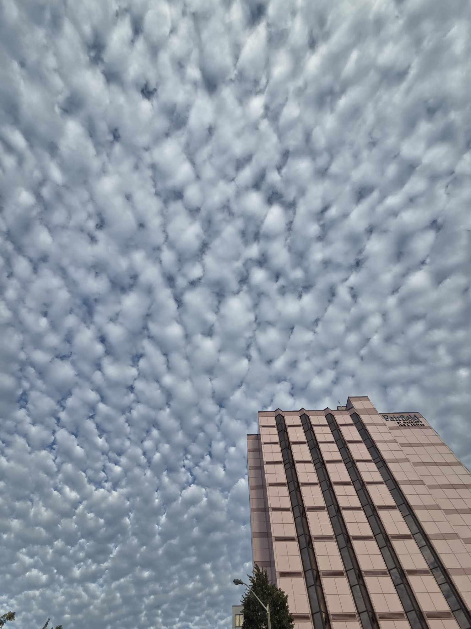 Meteorologist - These clouds were spotted over in Niagara Falls! These ...