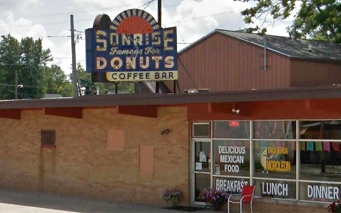 Restored Sonrise Donuts sign in Springfield, Illinois