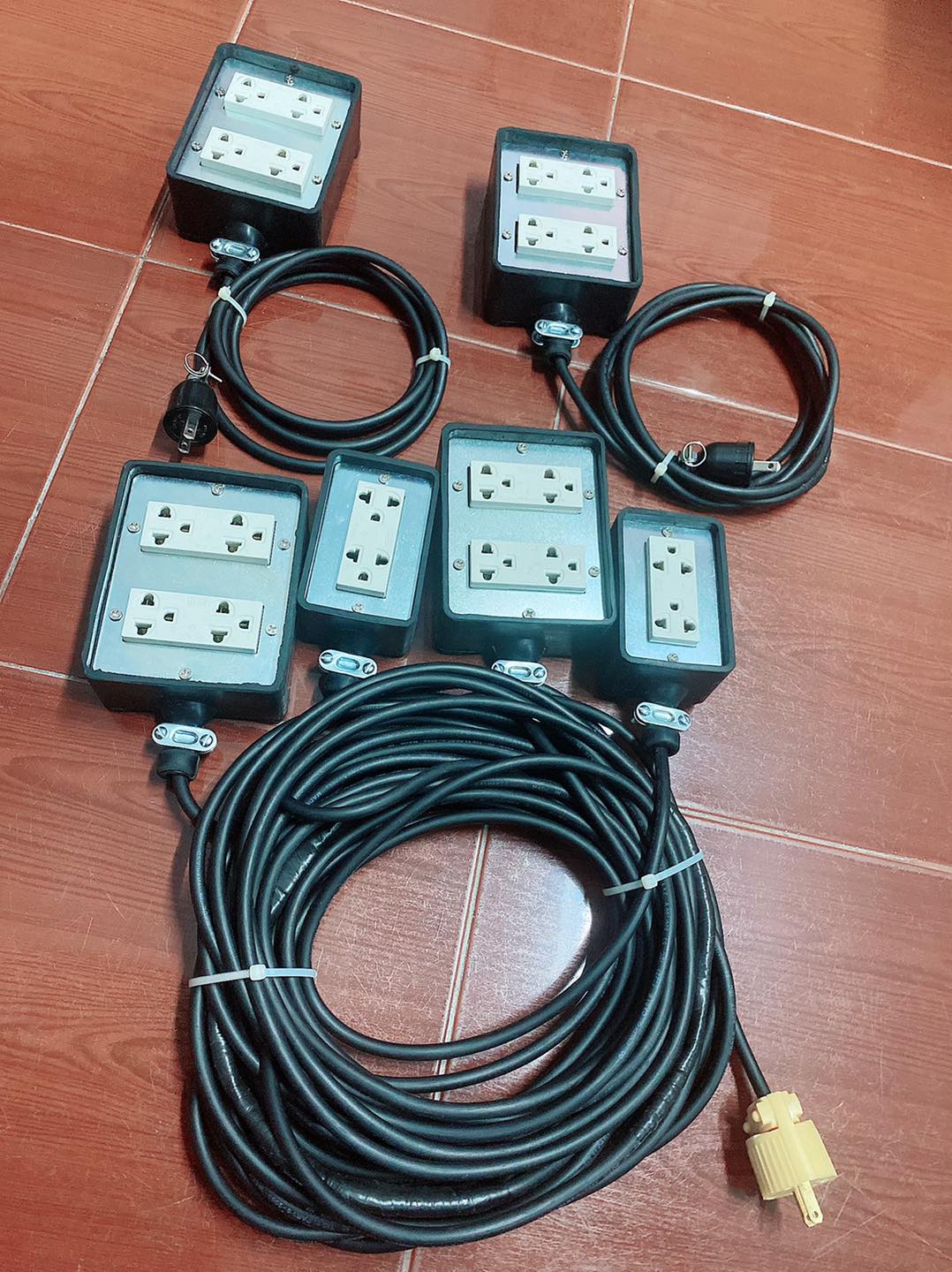 ปลั๊กพ่วงยางสนาม.... - Plugdee"ปลั๊กดี" | Facebook