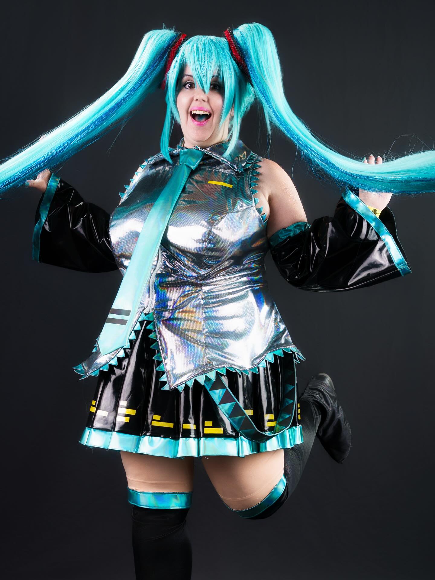 Hana♡ Ribbons for All Mikus are Canon meet up with Hatsune Miku theme