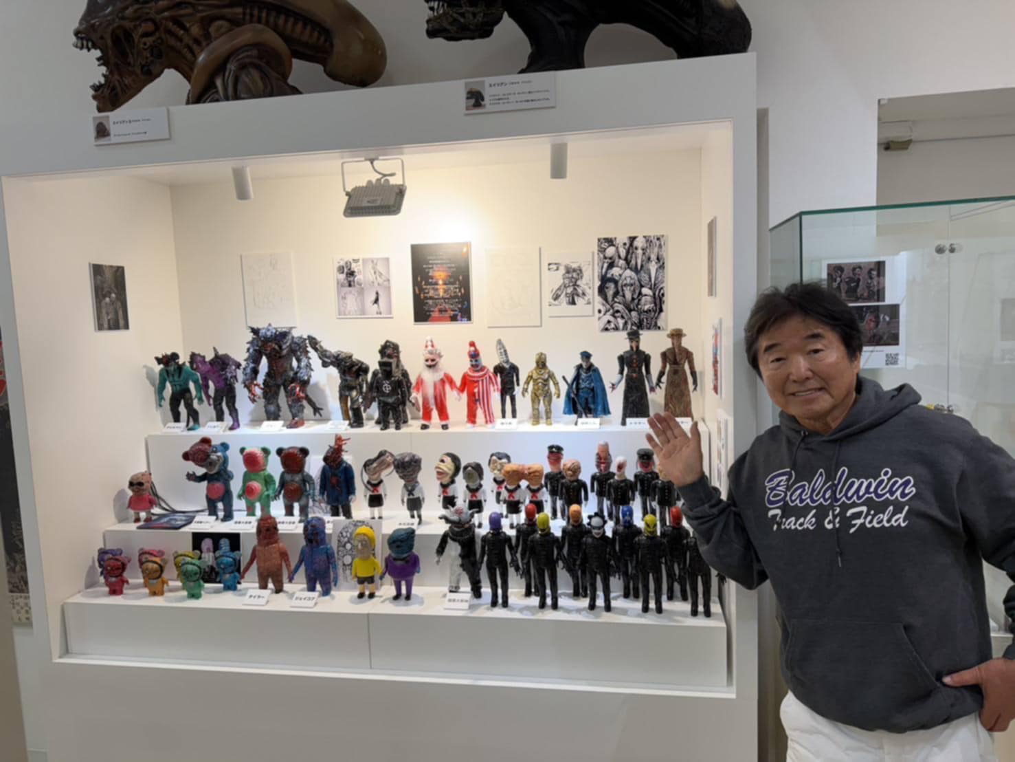 みなとみらいのTOY MUSEUMに展示中の、Darkartist.・和製闇作家