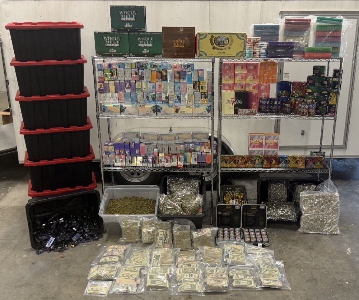 buy thc vapes brighton beach VBPD Arrests Drug Trafficker, Seizes $305,000 in Cash, Firearms and Narcotics VIRGINIA BEACH, VA, April 7, 2026 – On March 22, 2026, a Second Precinct patrol officer observed a male sleeping in Flavor:Blue Lightning Meloso Max Best CBD Disposables 2022