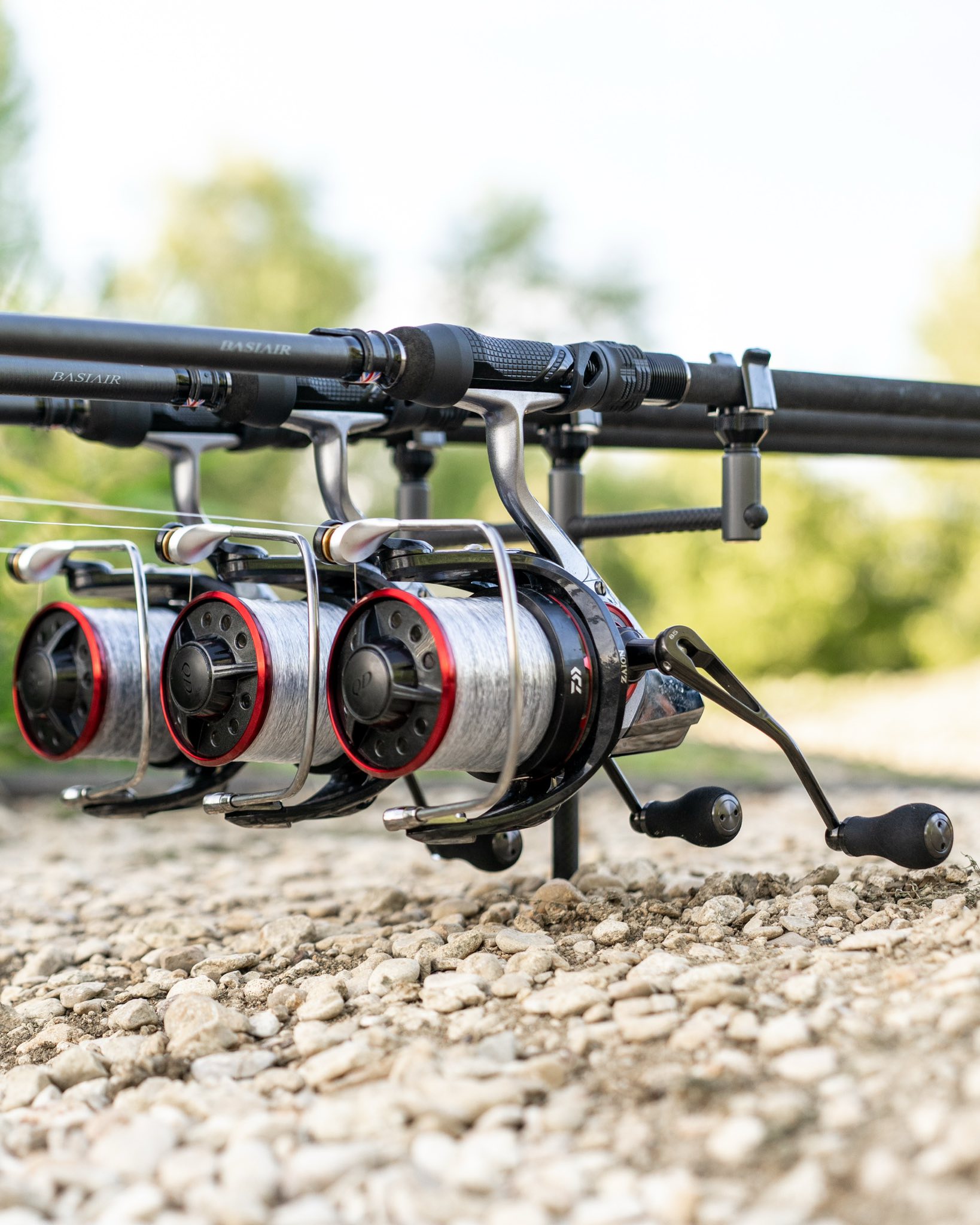 daiwa basiair z45qd mag carp reels Tournament Z45 QD Thanks to the addition of Mag Sealed technology the ‘Z’ will resist the intrusion of water borne debris into the rotor and reel mechanism Daiwa Tournament Basiair Z45 QD