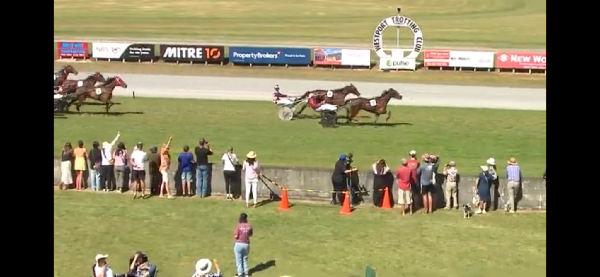 Gavin Smith Racing Stables | Rangiora