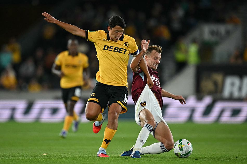 Wolves - Wolves head coach hails Hwang Hee Chan's character after ...