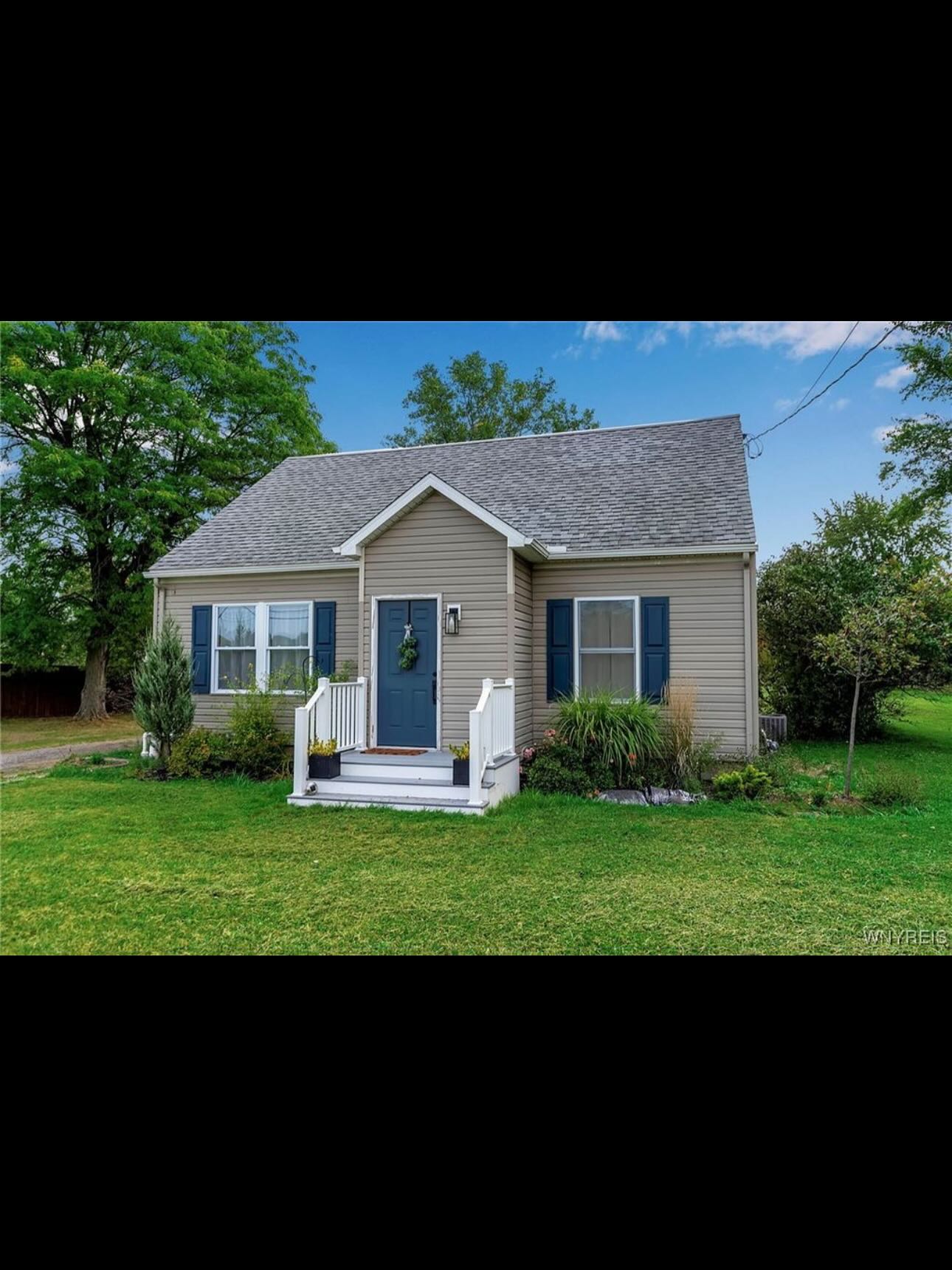 *JUST LISTED* 689 Paradise Rd. -... - Serota Real Estate | Facebook