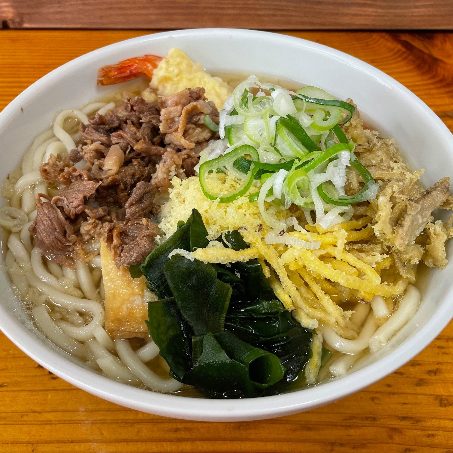 けんちゃんうどん 奥深いダシが自慢！田野町の人気うどん店！ カツオ節