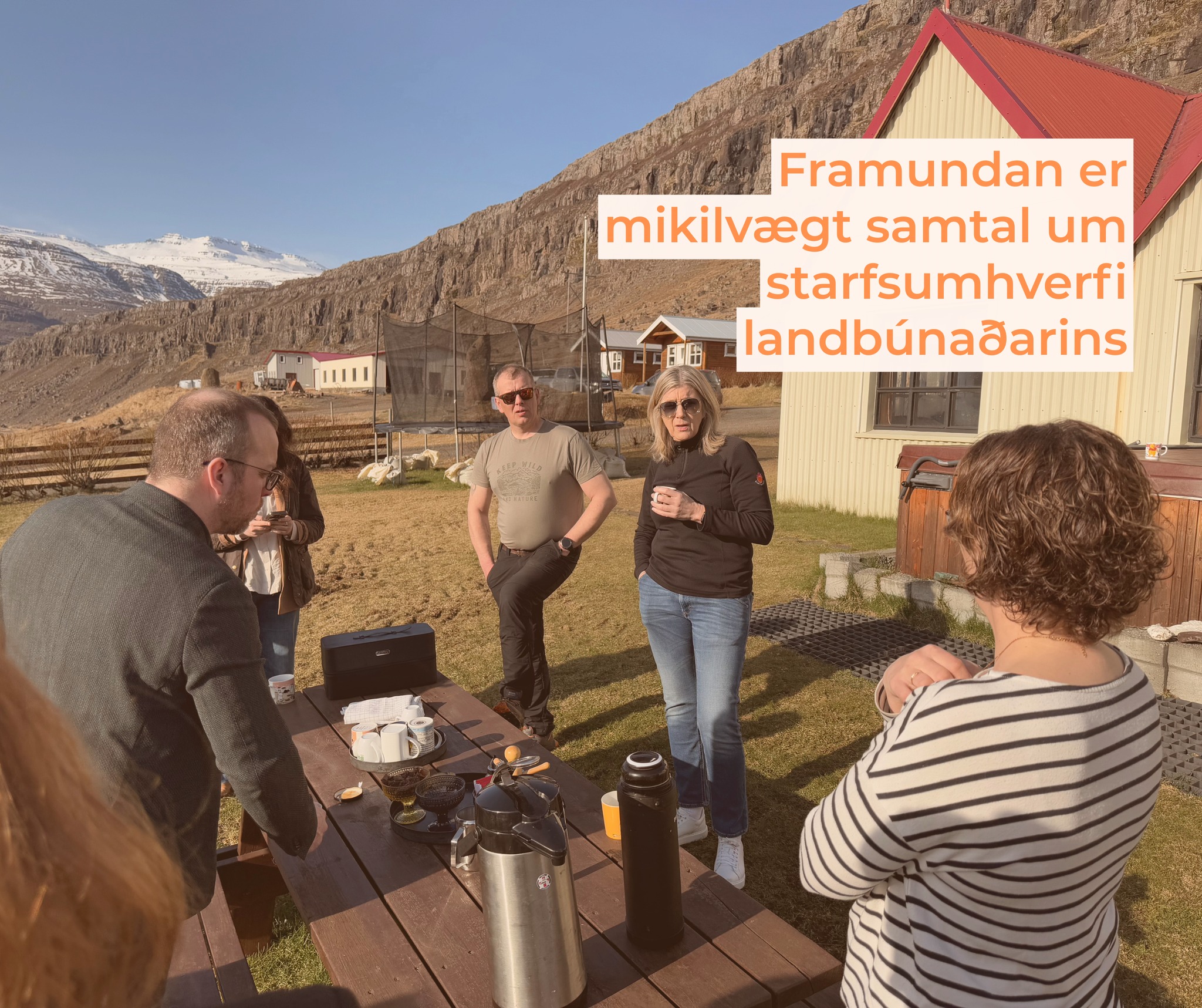 Viðreisn - Viðreisn added a new photo — with Hanna Katrín...