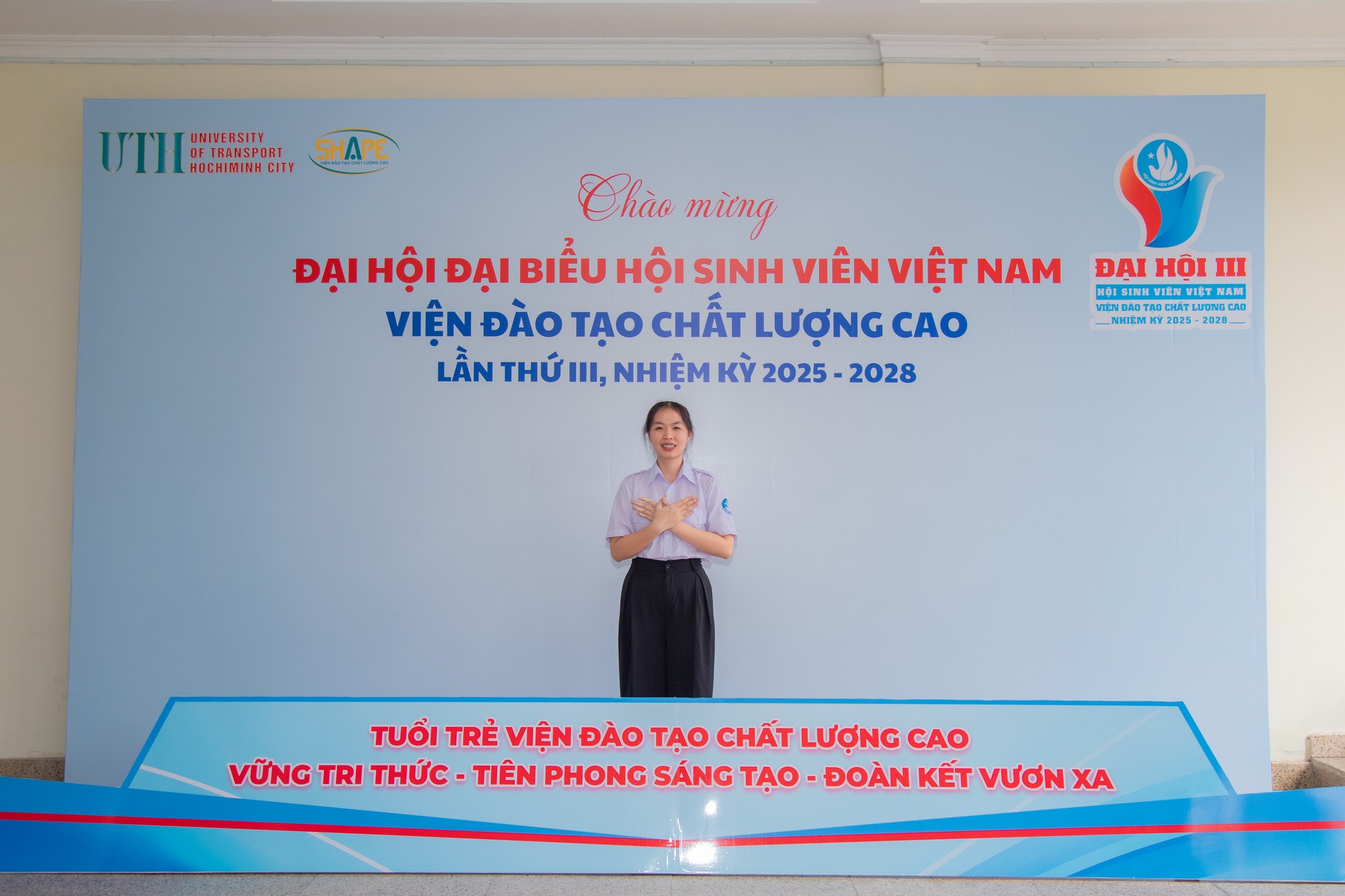Đoàn Viện Đào tạo... - Đoàn Viện Đào tạo Chất lượng cao - UTH