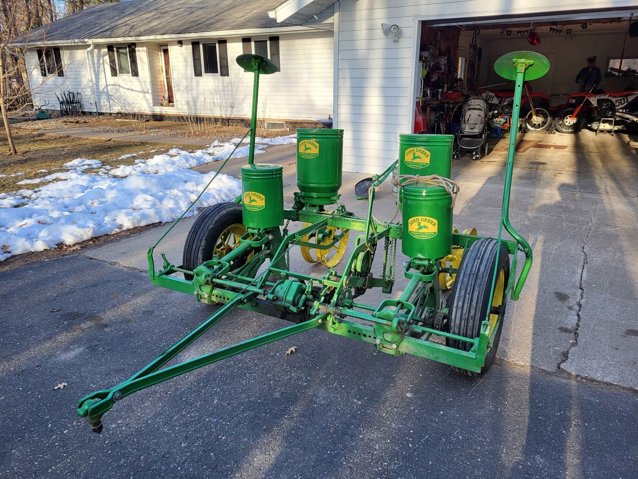 John Deere 290 2 Row Corn Planter - Pots & Planters - Baxter, Minnesota ...