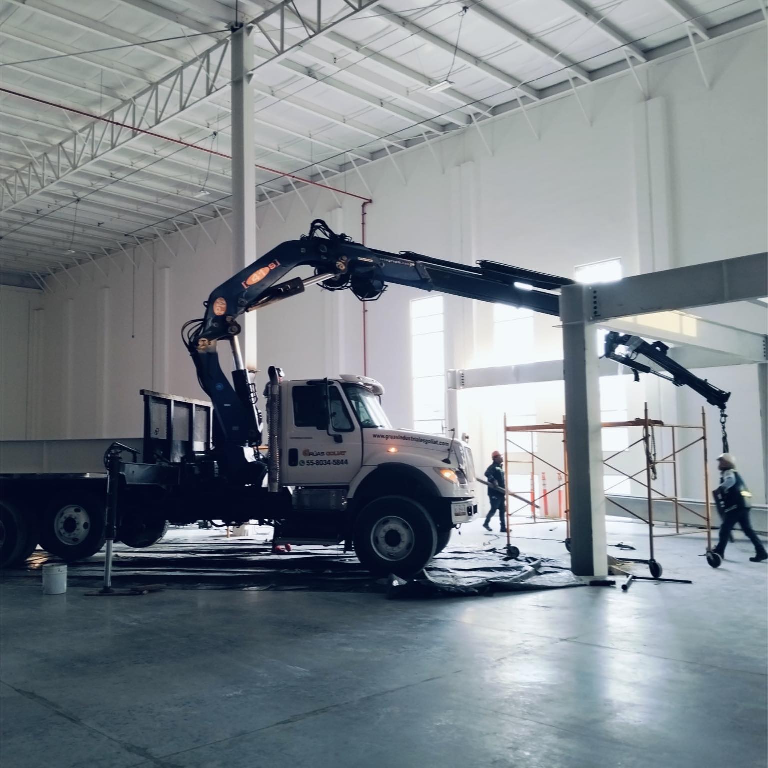 gruas-transportes-goliat-gruas-transportes-goliat
