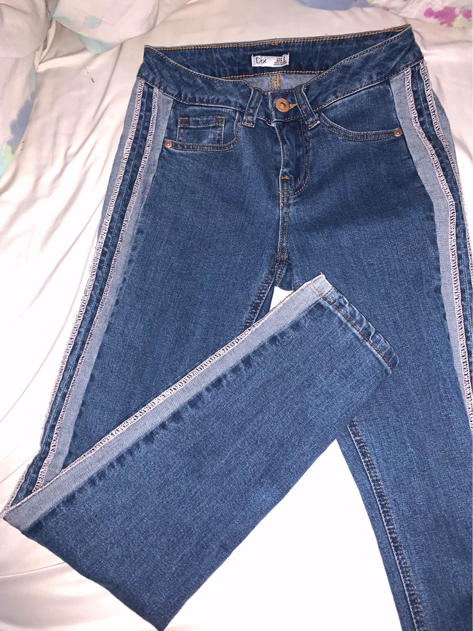 Jeans Silver Denim Pour Femme Taille 26 – Coupe Flare, Lavage Délavé, Occasion Très Bon état