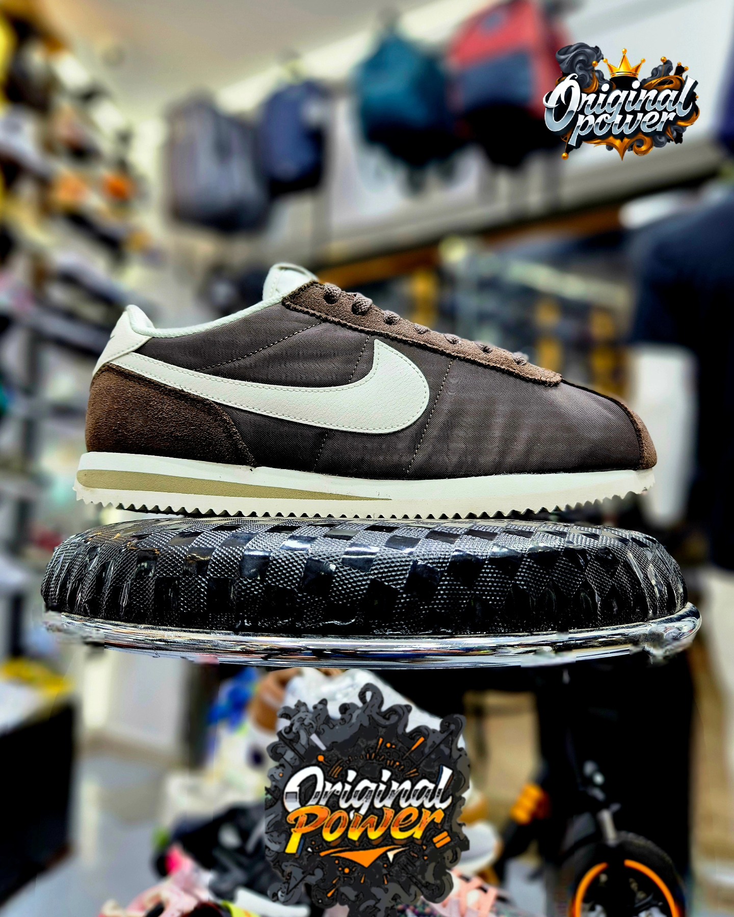 Nike Court Borough Mid Winter Wheat 41 42.5 389.000 Хүргэлттэй 