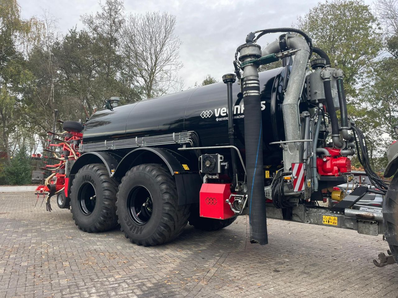 Beverdam Machinery SE added a new... - Beverdam Machinery SE