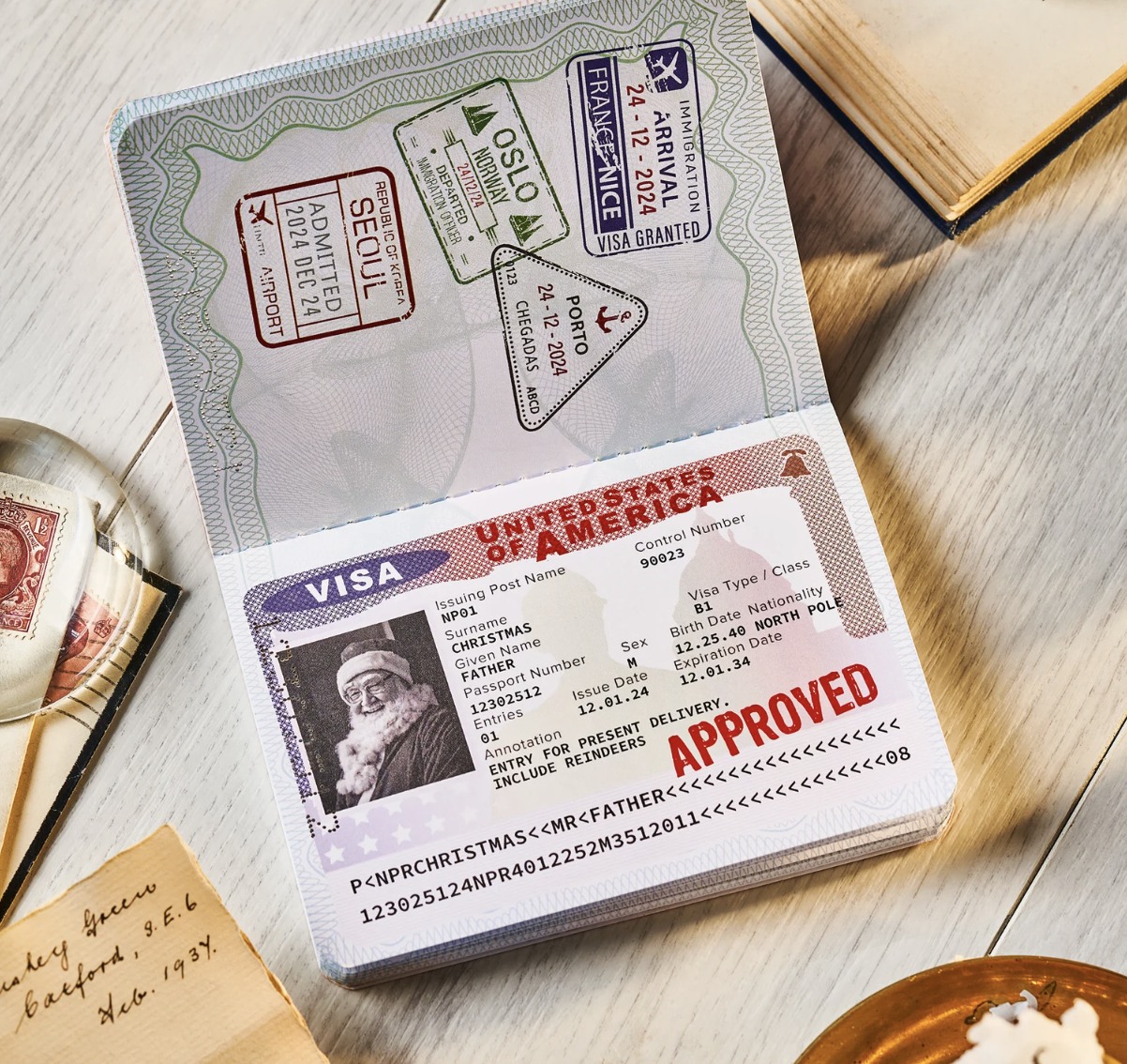 Get SANTA'S PASSPORT and leave it... - Simplistically Living | Facebook