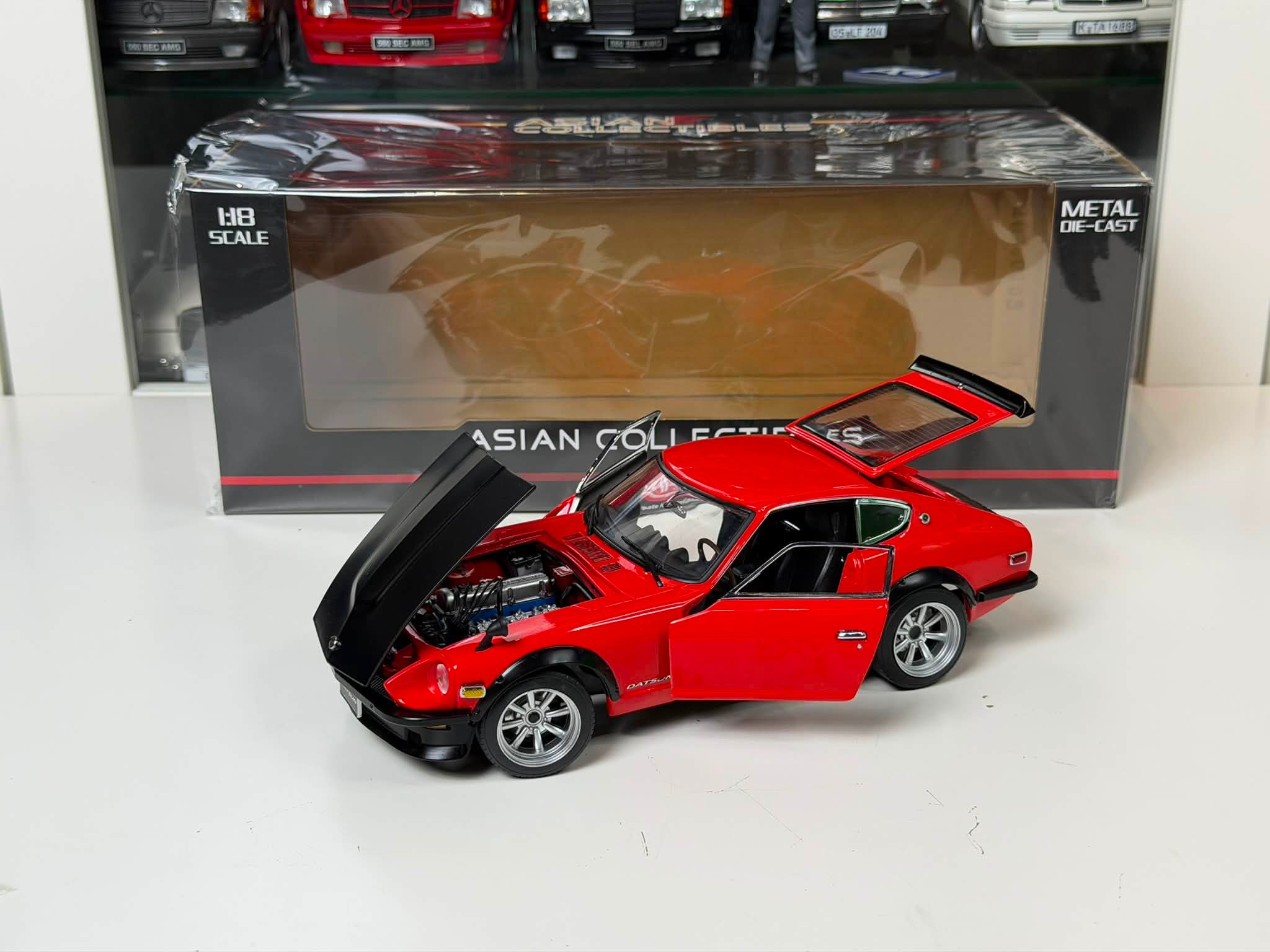 🔴 1971 Datsun (Nissan) 240Z (red) 📐 1:18 scale ⚙️ Sun Star