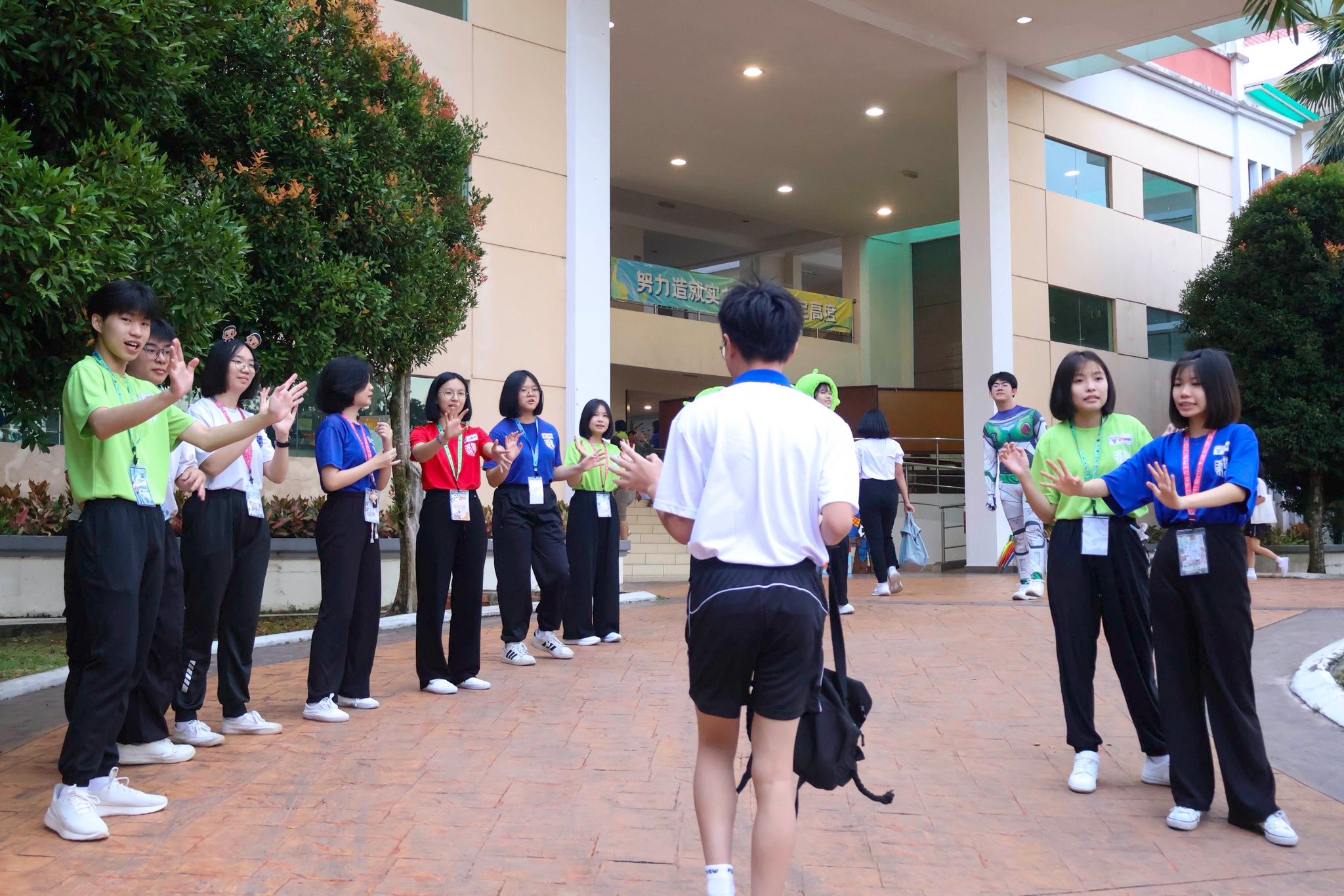 宽柔中学古来分校新生训练营 - 宽柔中学古来分校新生训练营 added a new photo.
