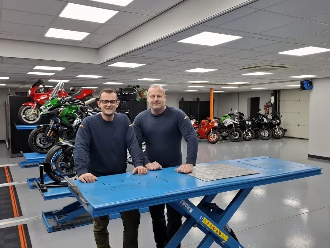 Menaam - MotorDoc Tijdens onze nieuwjaarsgroet zeiden we het al: dit ...