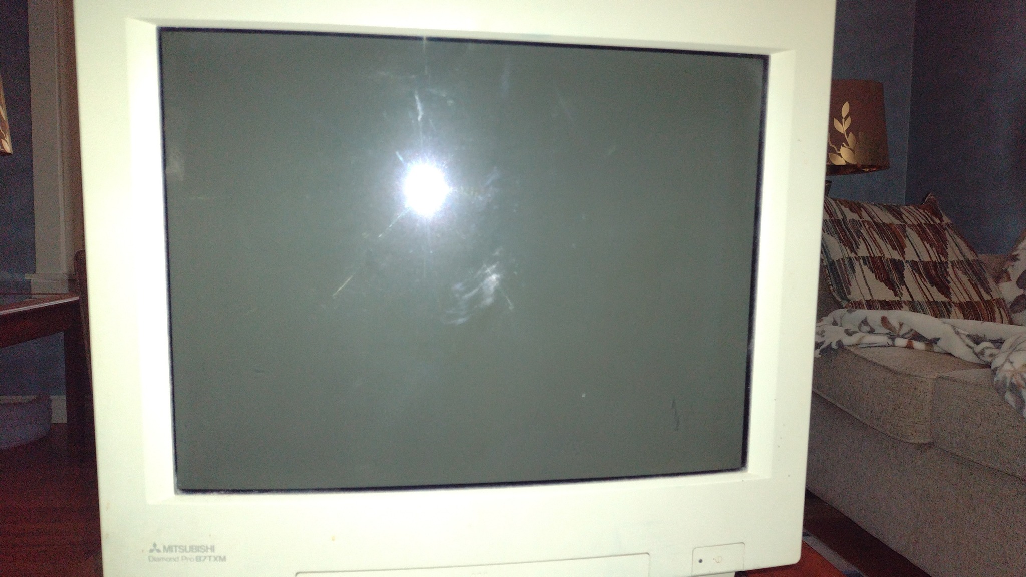 Mitsubishi Diamondtron M2 RDF223H 22 inch monitor review