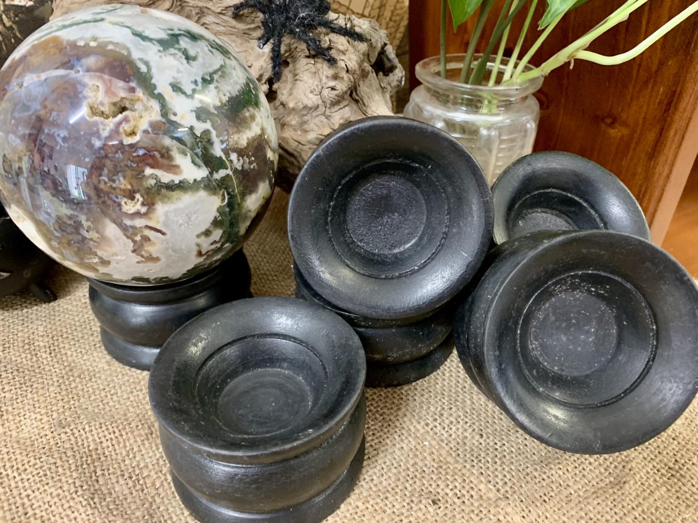 Witch - 🪵 Heavy Duty Wooden Sphere Holder 🌿 Overview: • Solid wooden ...