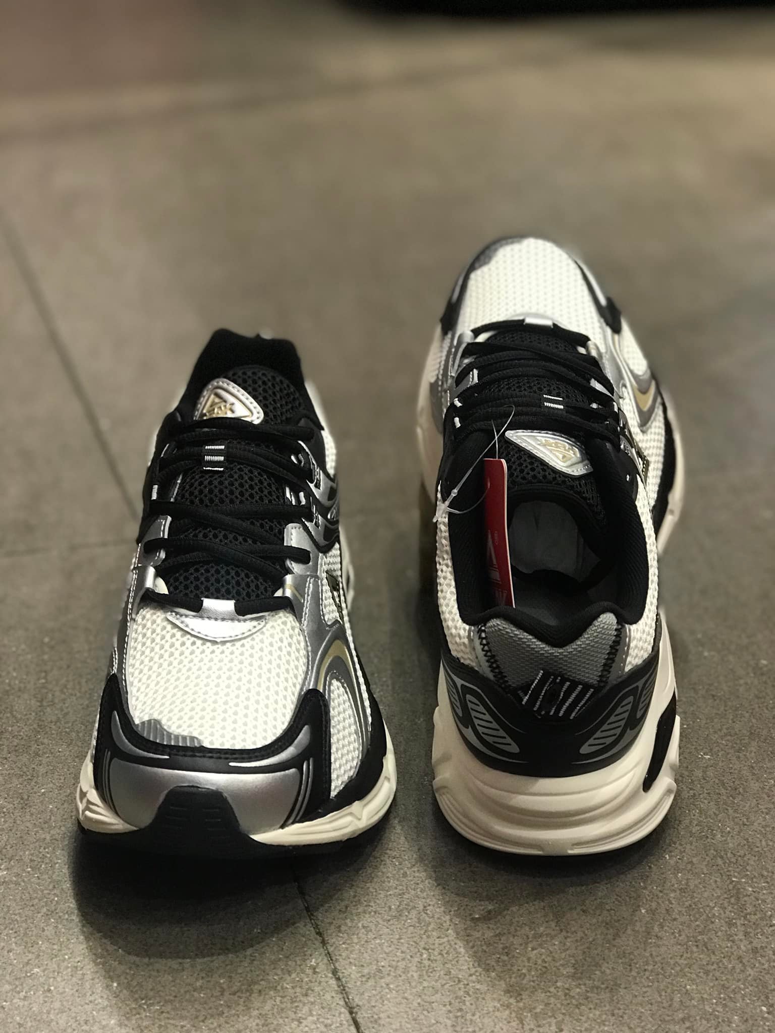 New Arrival 🔥🔥🔥📣📣📣 ••PEAK Men's OG-7000 3.0 Retro Running
