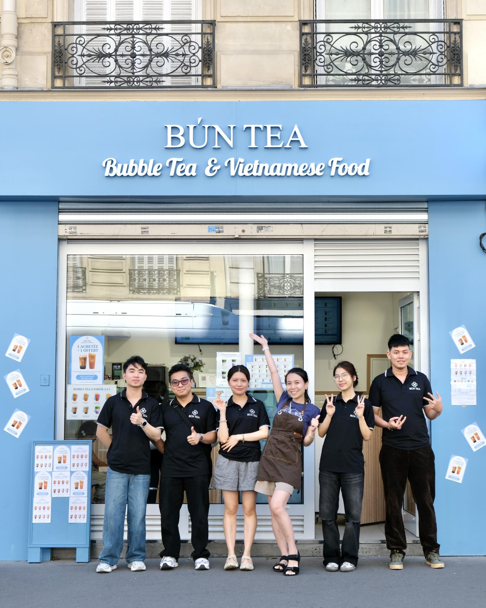 Bún - Notre équipe Bún Tea est prêt à vous acceuillir 🩵🩵 | Facebook