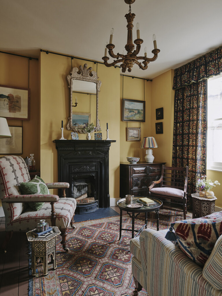 An Arts & Crafts flat in London with... - Desire To Inspire | Facebook