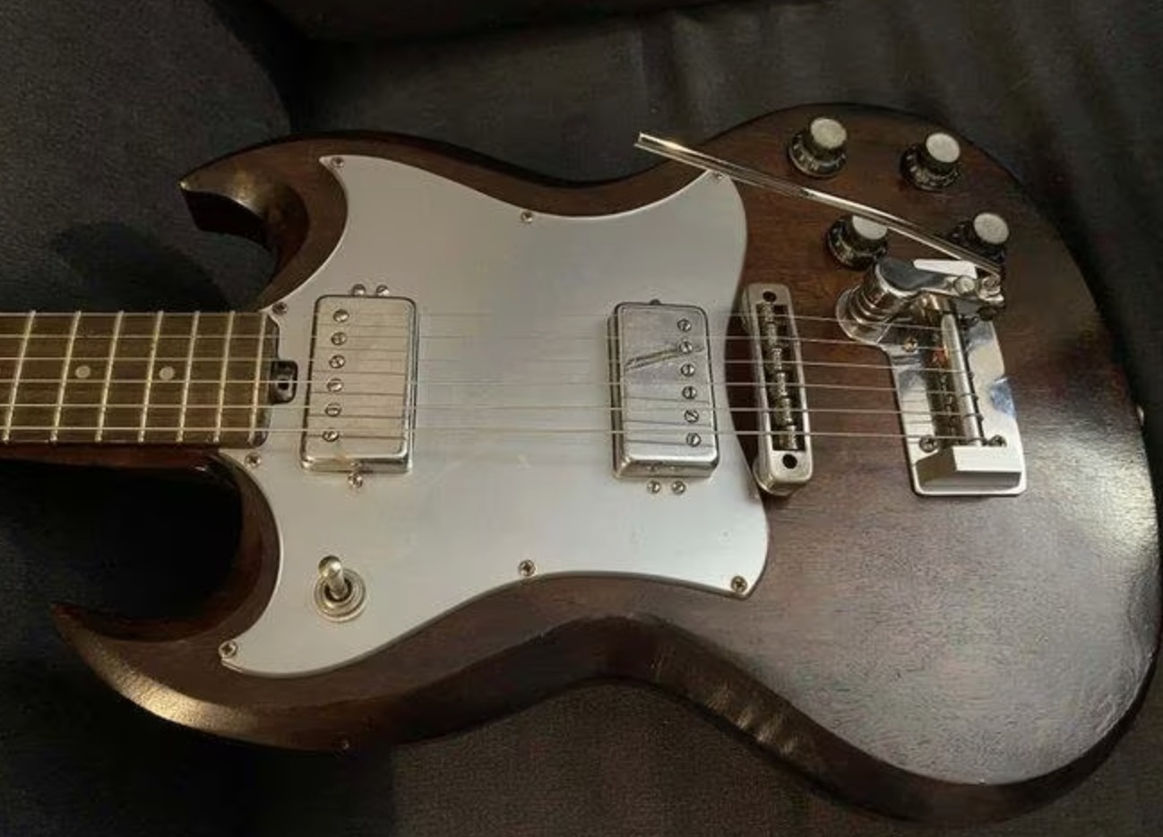 What to look for when buying old Teisco SG guitars?