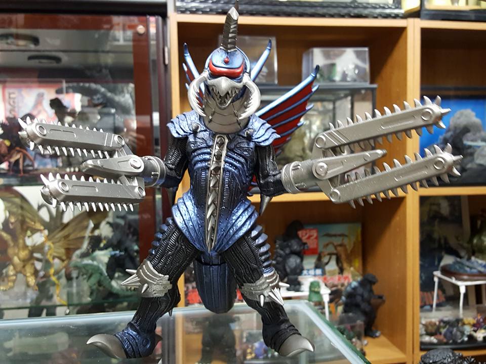 S.H.MonsterArts　モンスターアーツ　ガイガン 1972　ゴジラ Badass Gigan entrance for Godzilla Final Wars! #godzillafinalwars