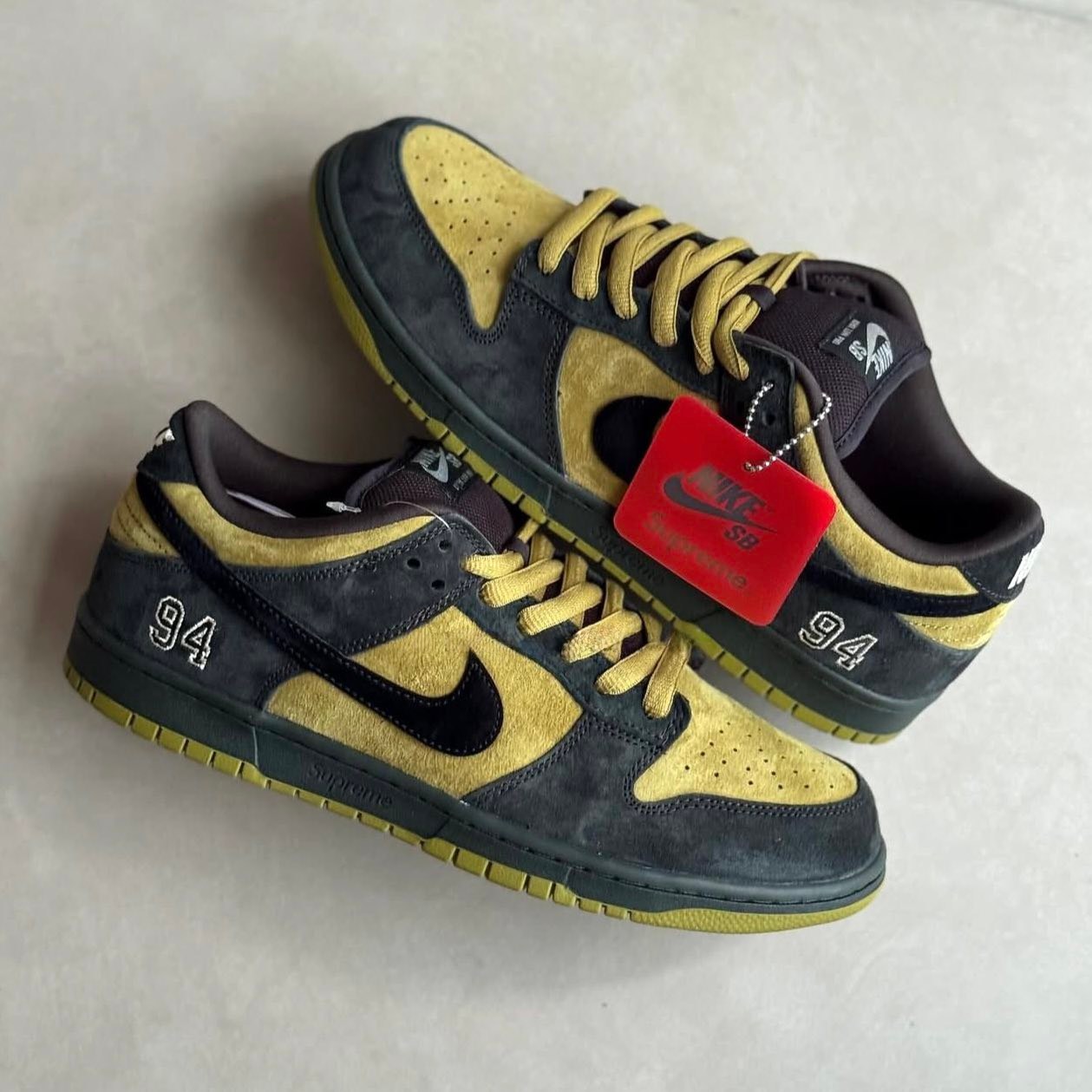 Nike SB Dunk Low Pro Supreme 