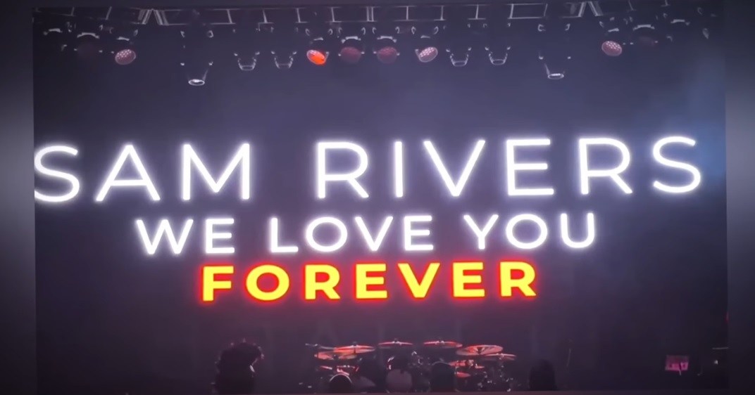 Rock - Limp Bizkit honored late bassist Sam Rivers in the band's first ...