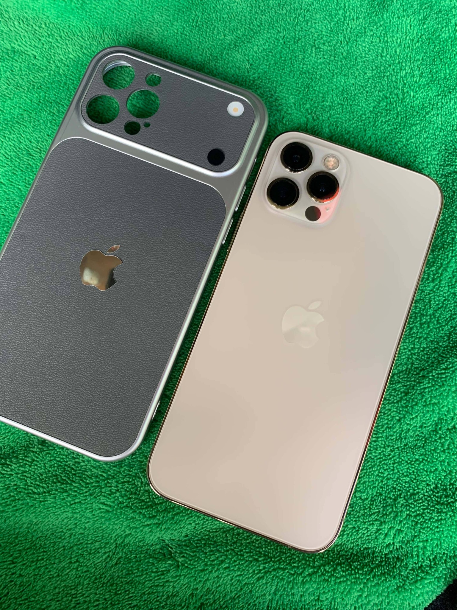 iphone 12 pro 128gb gold sale 13,500 FACE ID TRUE TONE F/U ANY SIM 