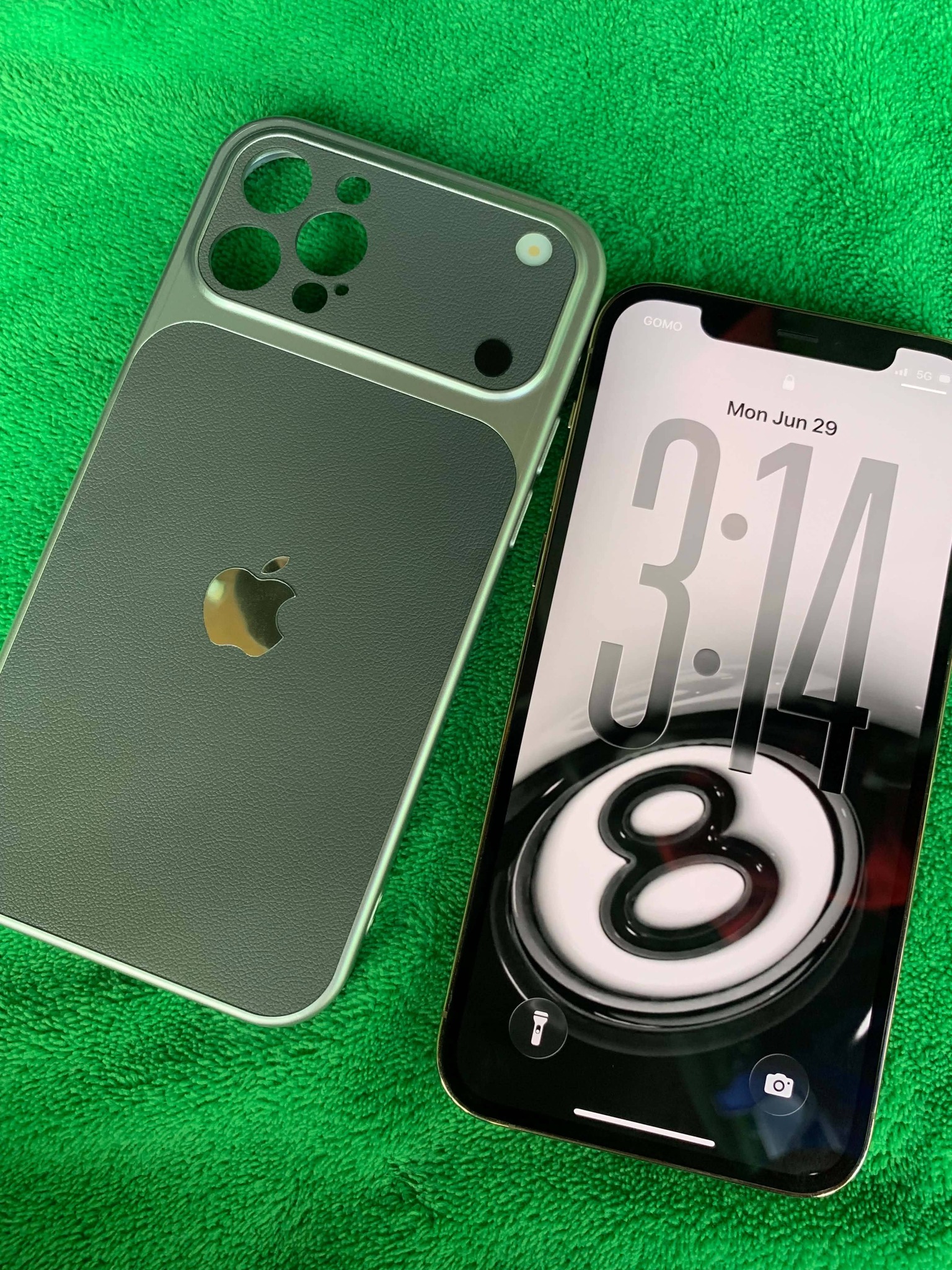 iphone 12 pro 128gb gold sale 13,500 FACE ID TRUE TONE F/U ANY SIM 