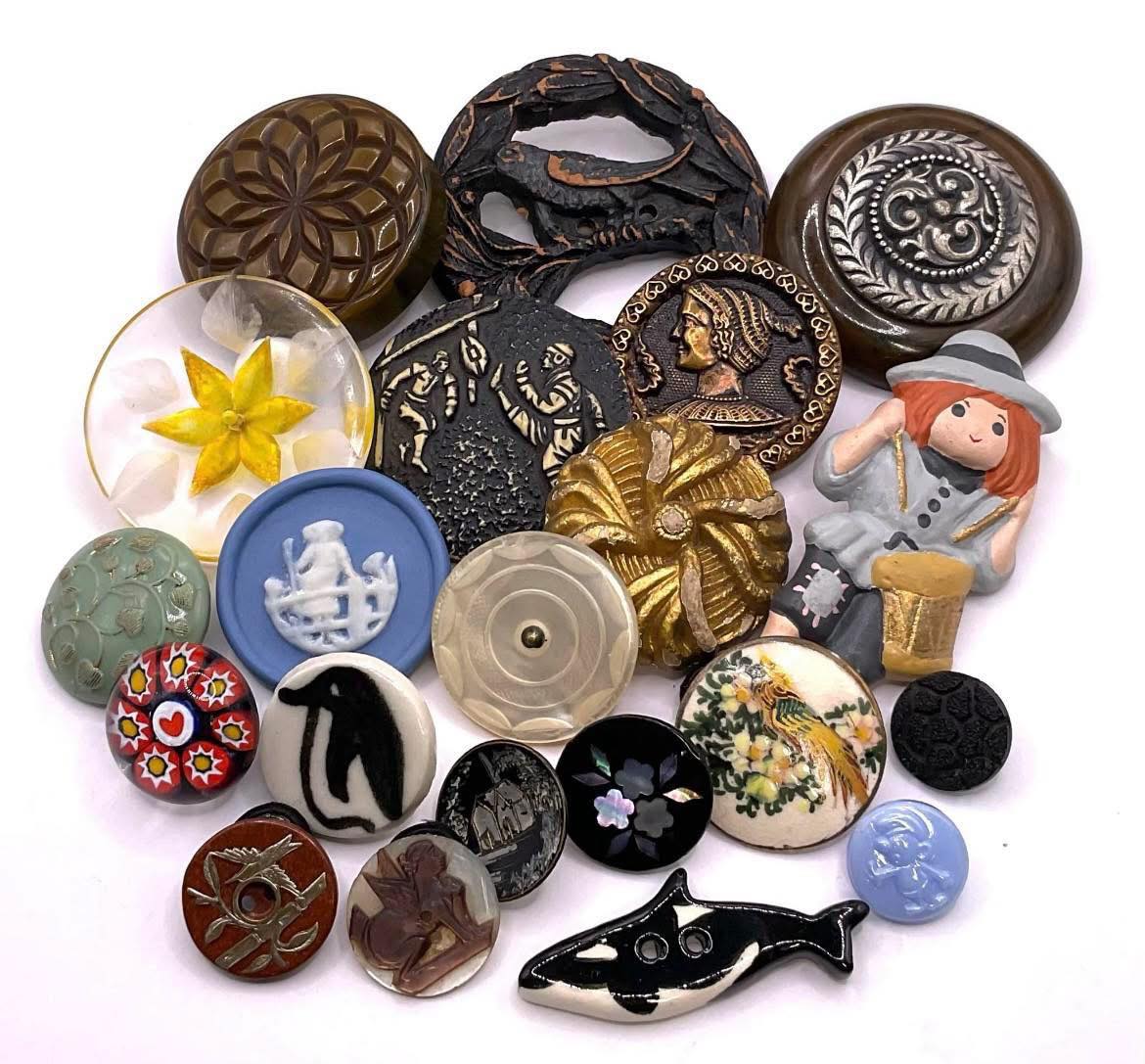 Amy Amy Button Lady | I’m participating in the Vintage Button Circle ...