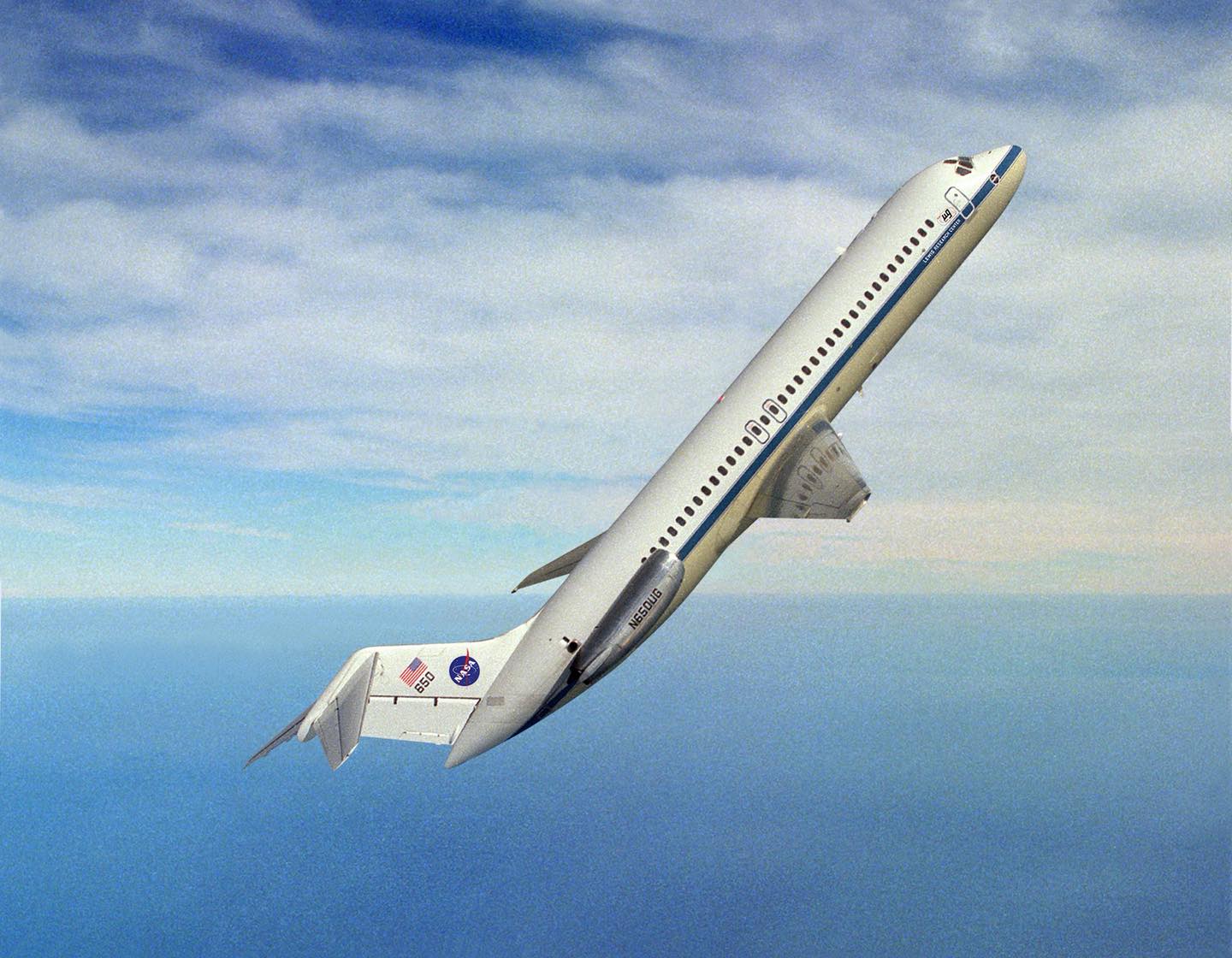 Boneyard - Check out NASA DC-9 microgravity plane performs its test ...