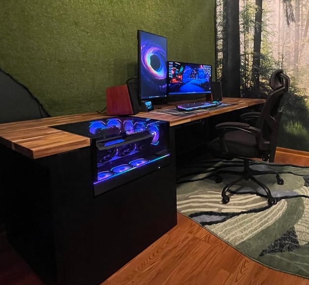 When will these be available at Office Max? 🤔 This custom desk