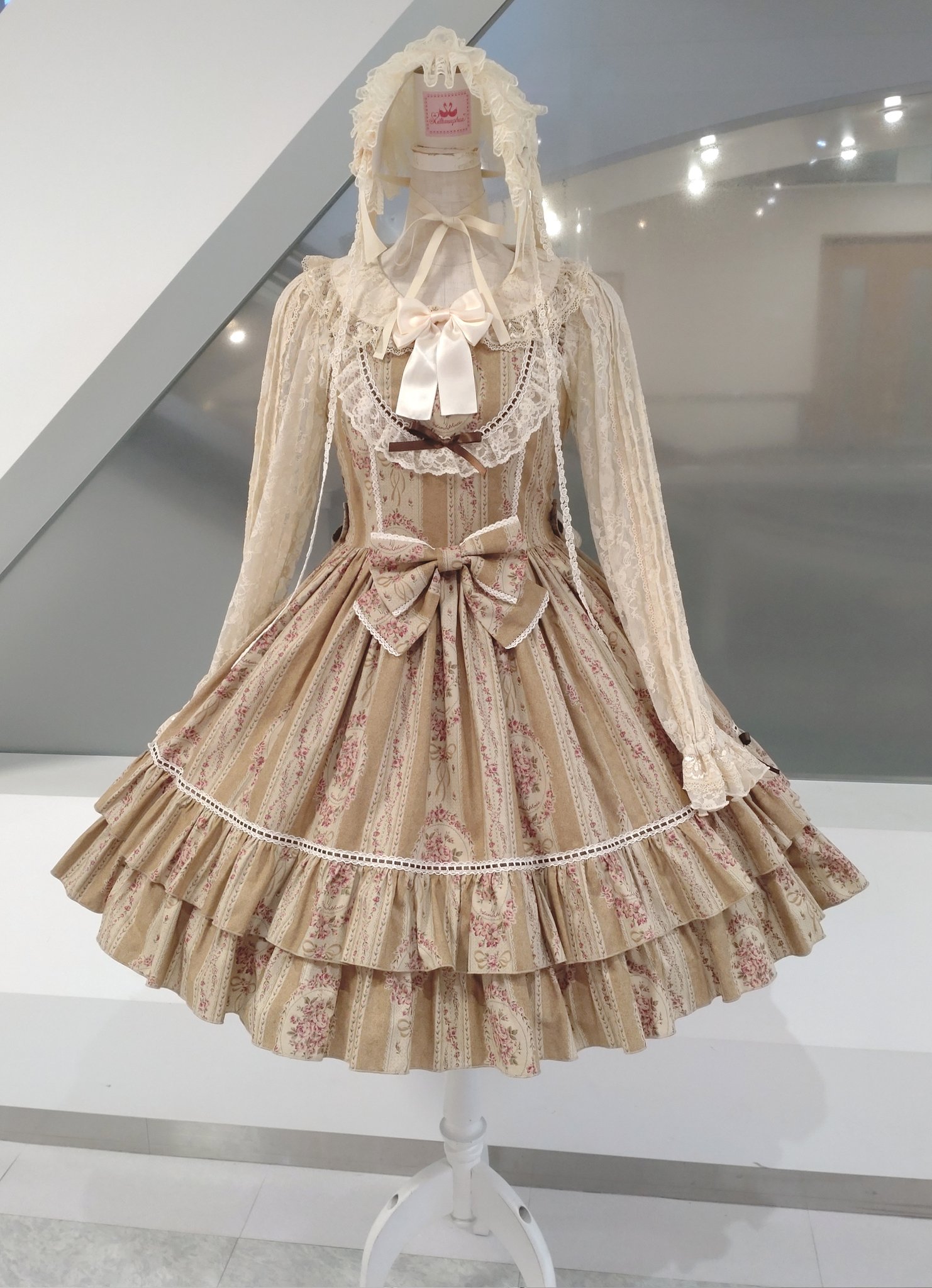 メタモルフォーゼ - Antique Bouquet https://metamorphose.gr.jp/en 