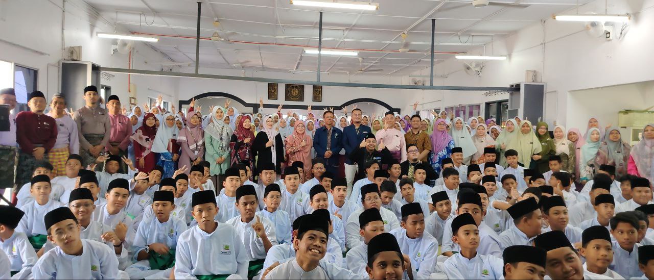 Sekolah Agama Menengah Tengku Ampuan Jemaah, Sungai Besar added a new ...