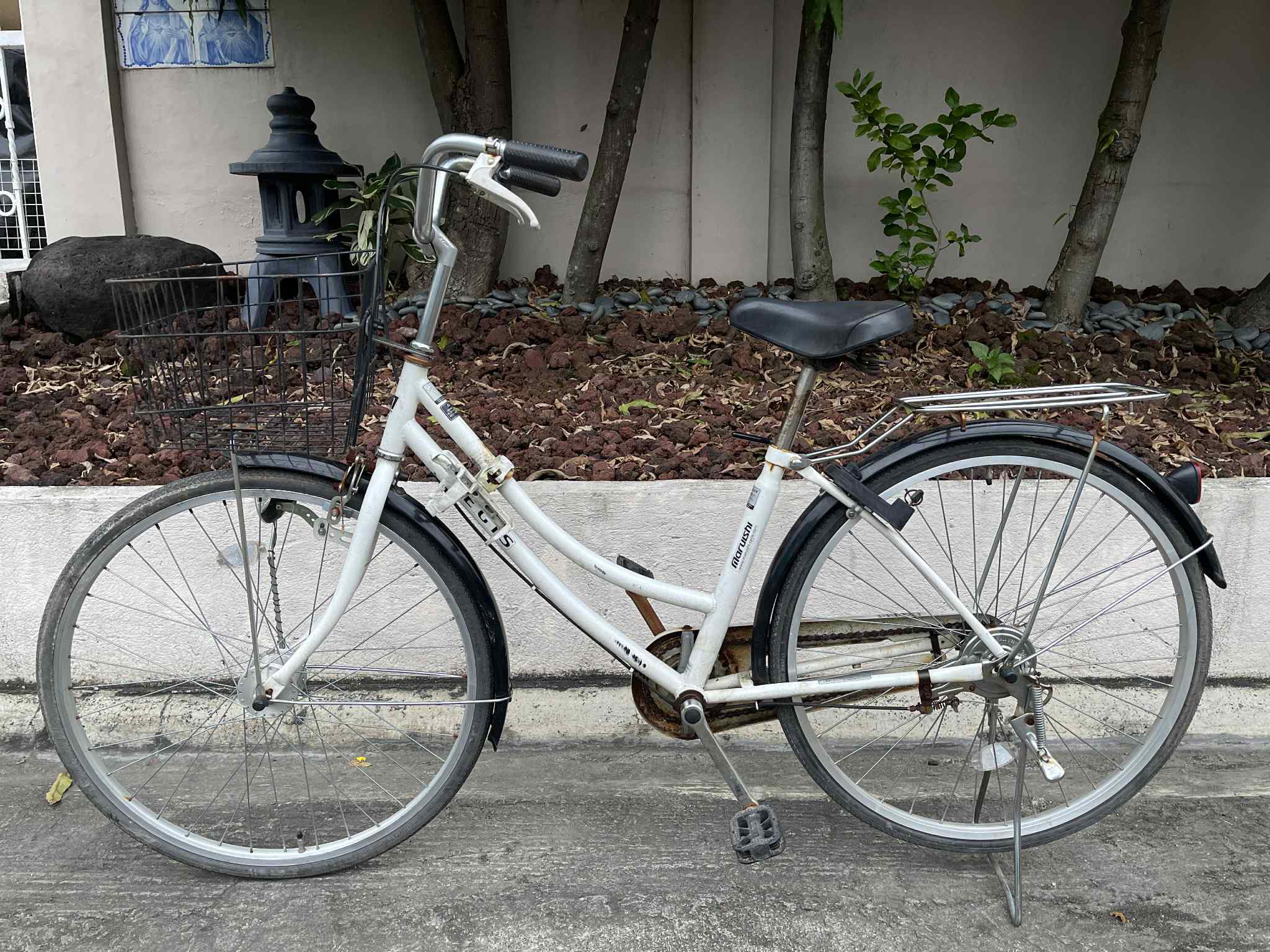 Reliable Japanese mamachari bicycle for daily rides