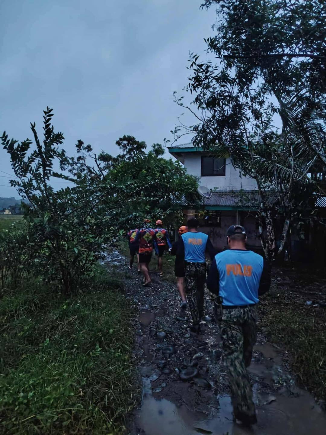 Rappler - Residents in high-risk areas of Masinloc, Zambales, are ...