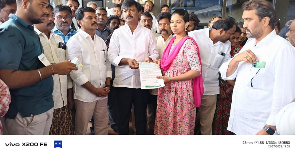Mareddy Ravindranath Reddy... - Mareddy Ravindranath Reddy