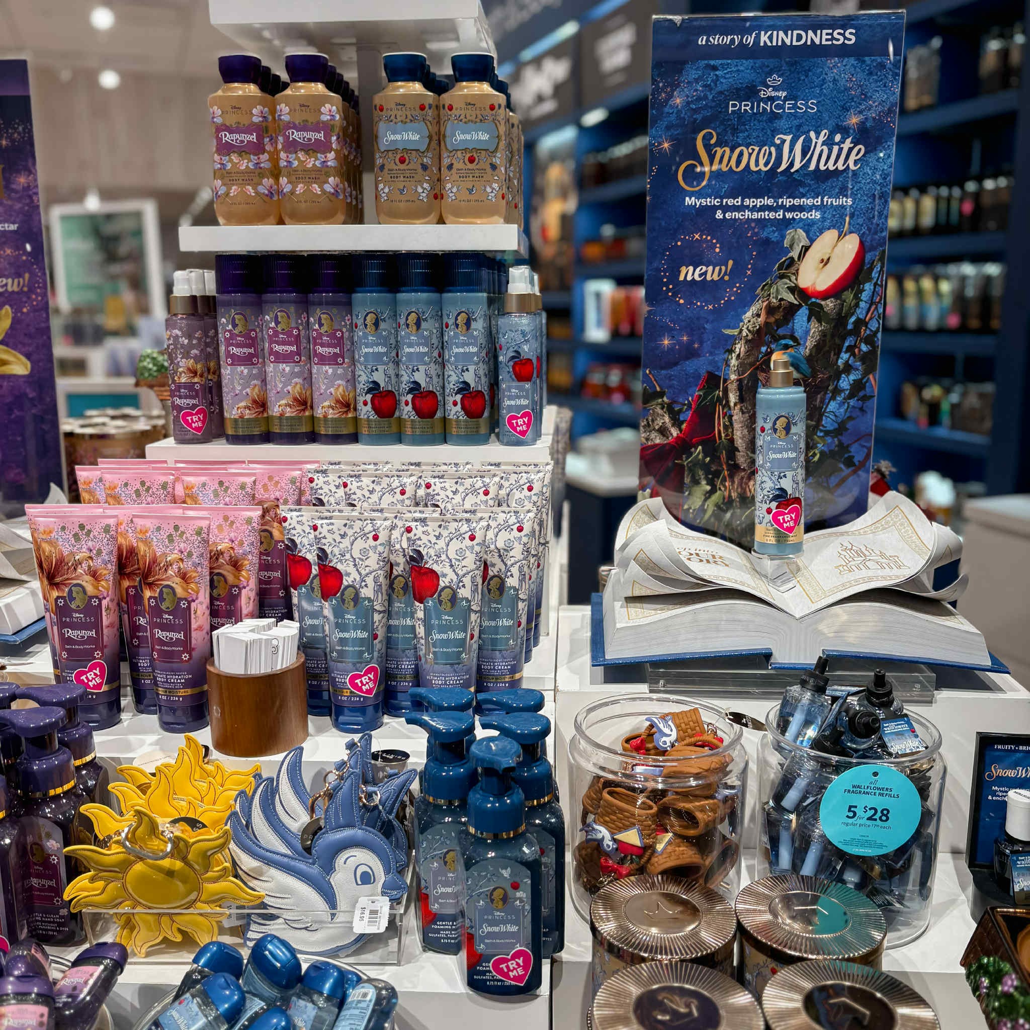 Scent fit for a princess? Yes, please. ?? Bath & Body Works just 