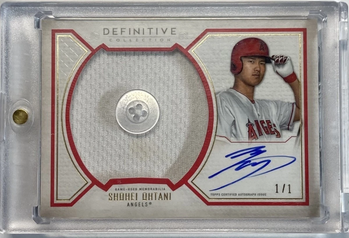 1-of-1 Ohtani autograph with the button relic ??