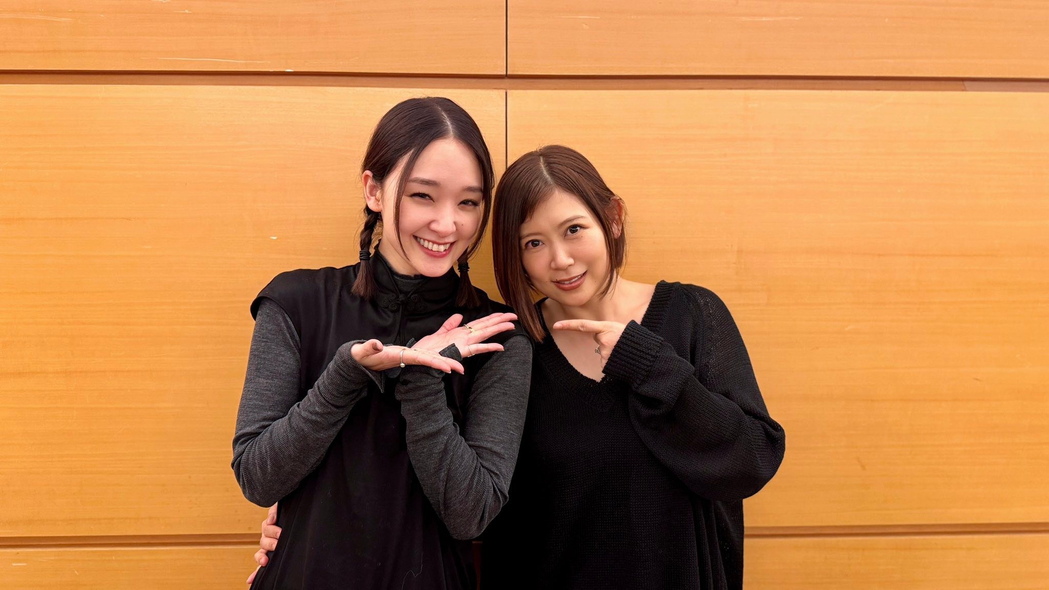 絢香-Ayaka - 絢香-Ayaka added a new photo.