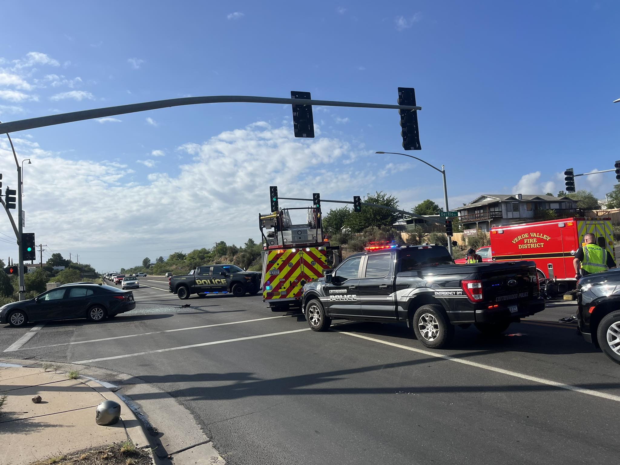Verde - Traffic alert - A serious accident has closed Del Rio Drive at ...