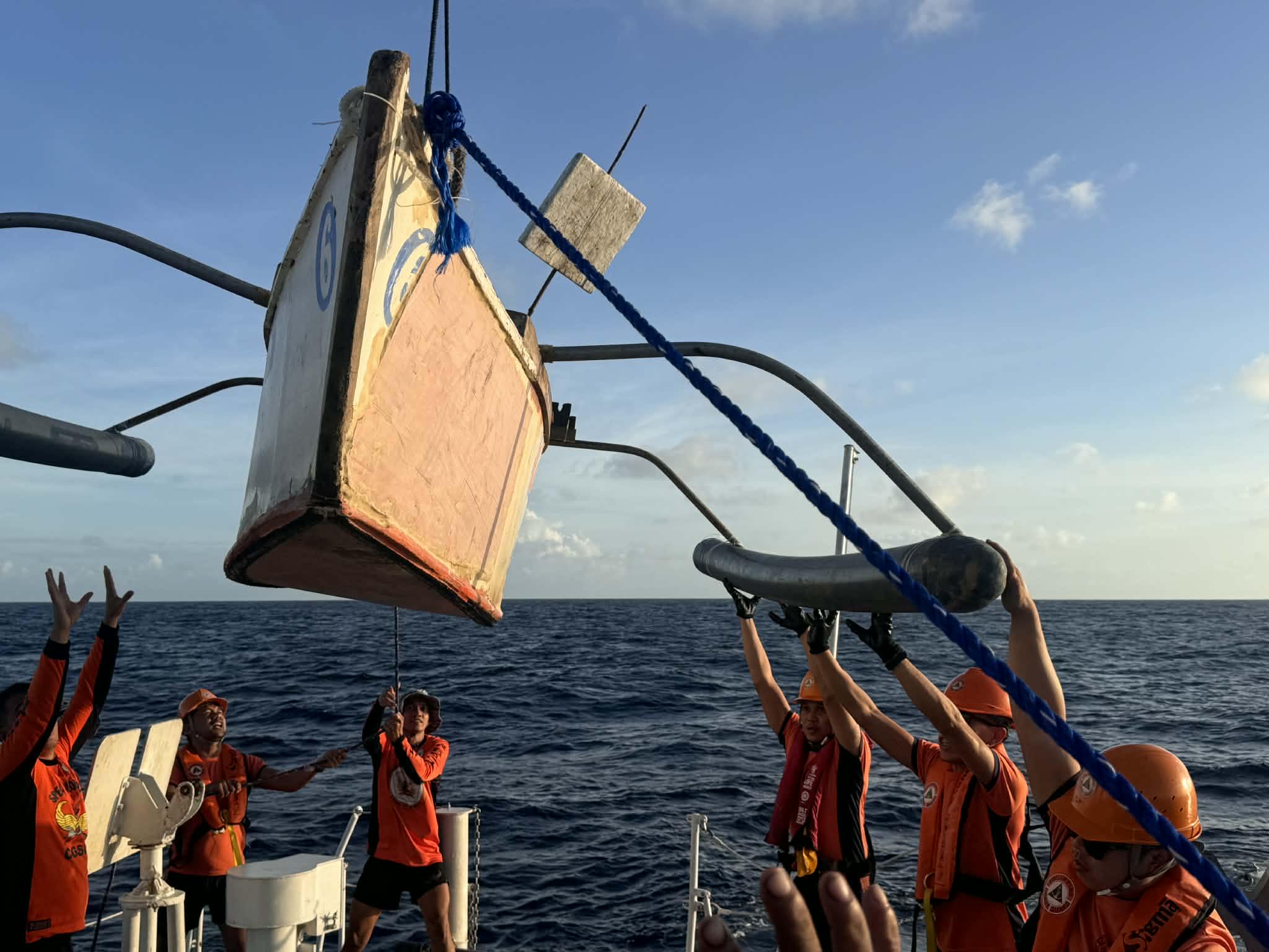 Philippine - MISSING FISHERMAN FOUND BY PCG Members of the Philippine ...