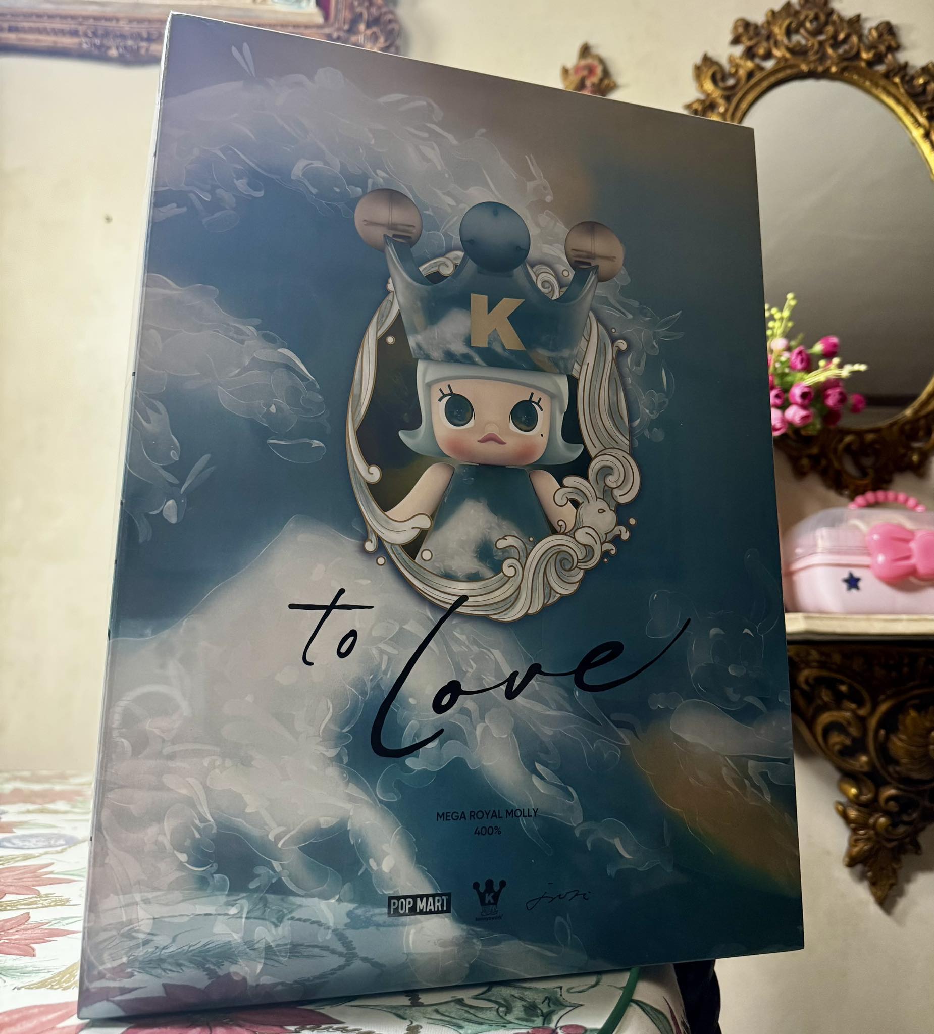 Marian Rivera adds the Mega Royal Molly 400% Didi-to love figurine 