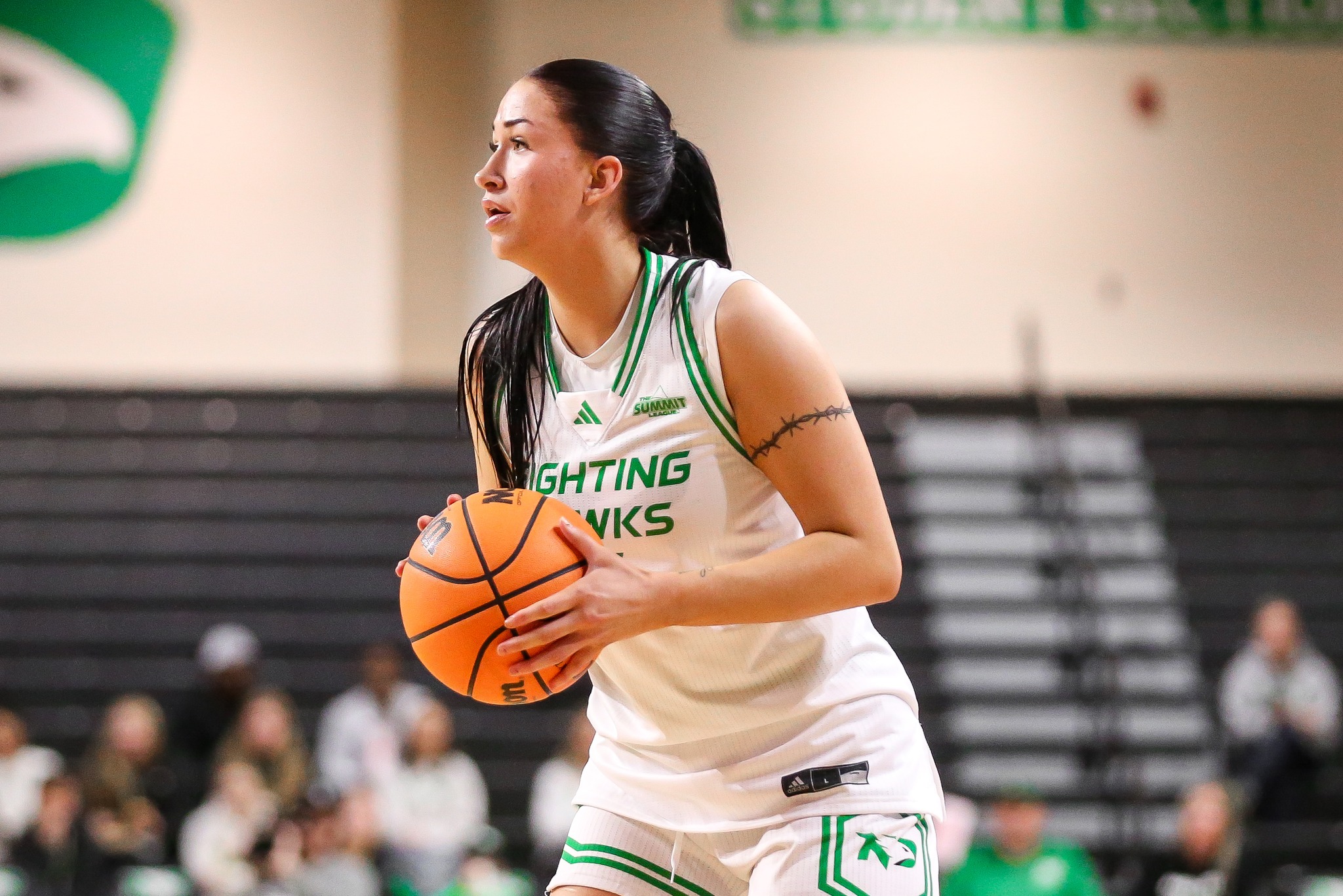North Dakota Women's... - North Dakota Women's Basketball