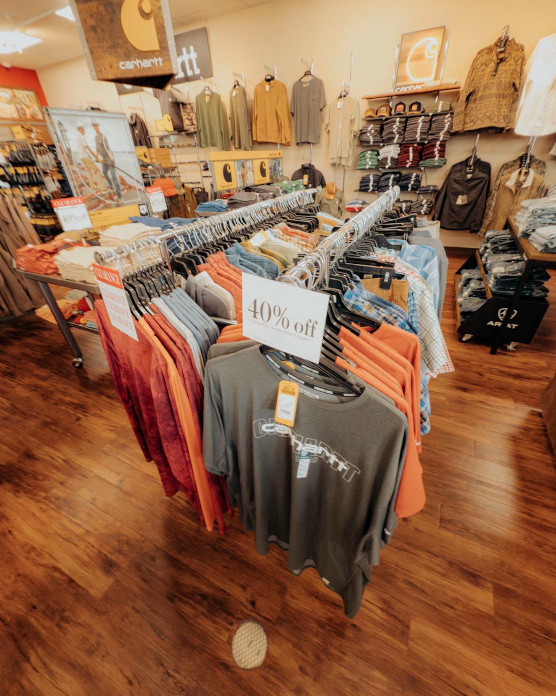 D... - Davis' - Lexington's Hometown Clothing Store since 1935