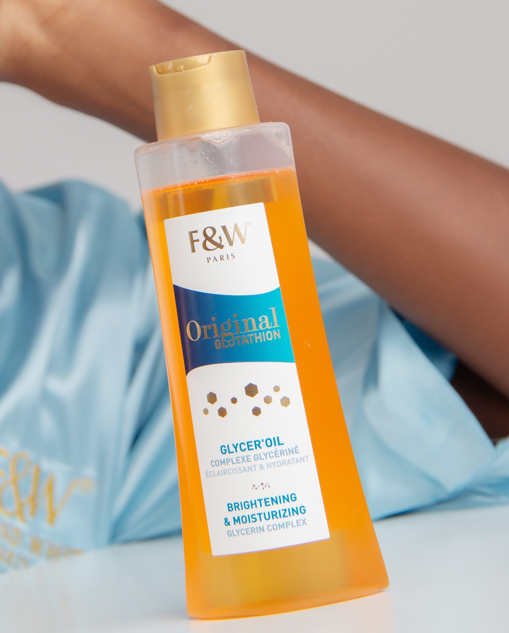 glutathione paris 💦💞 Get that Unapologetic radiance, instant hydration, and that untouchable energy in every single drop. #FairAndWhiteParis🇫🇷 #FairAndWhite #GlowUp #Glutathione #SkincareObsessed #RadianceInABottle 6Skins Dihydrokaempferol Supports Epidermal Barrier, Glutathione:5 x 1500U.I.